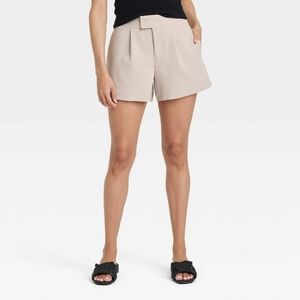 Tailored Shorts White Sz 6